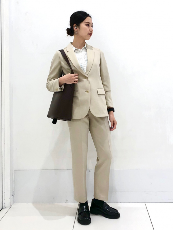onepiece11 UNIQLOC感動ジャケットタックパンツセットアップ 感動ジャケット、感動タックパンツのコーディネート・着用イメージ