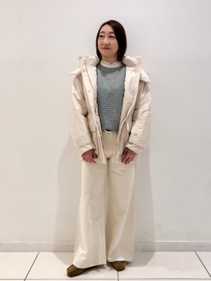 新品タグ付き ユニクロ ハイブリッドダウンコート M ベージュ UNIQLO