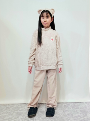 新品　ユニクロ　パジャマ　M フリース　mofuqsand ルームウェア ユニクロ公式 | mofusand ファーリーフリースセット