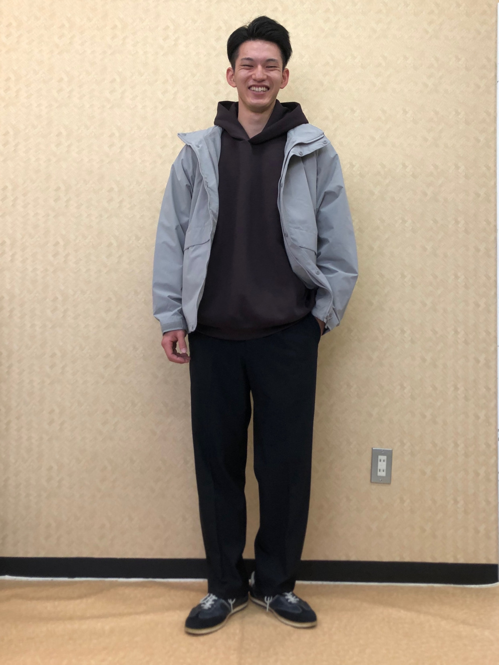 パフテックボリュームパーカ、メリノブレンドモックネック