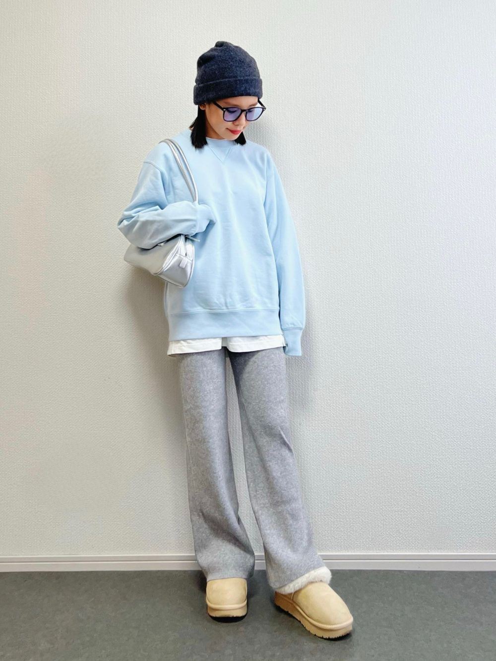 スウェットシャツ、エアリズムコットンクルーネックTシャツ」の