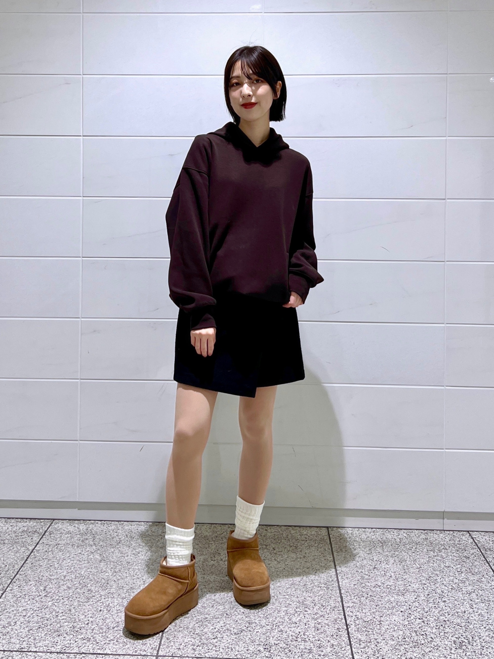 大人も挑戦しやすいミニ丈 UNIQLO（ユニクロ）ツイードスコート