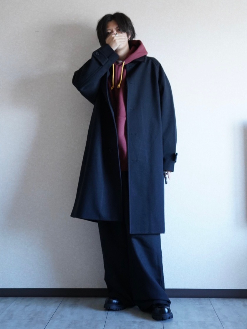 ユーティリティフーデッドジャケット、ワイドパラシュートパンツ