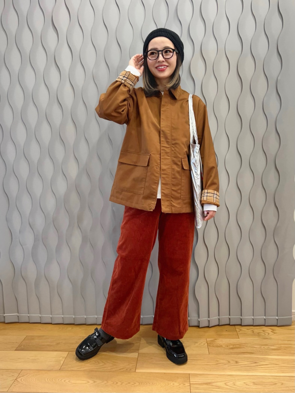 ユニクロ】話題のワイドパンツ、秋コーデに大活躍の