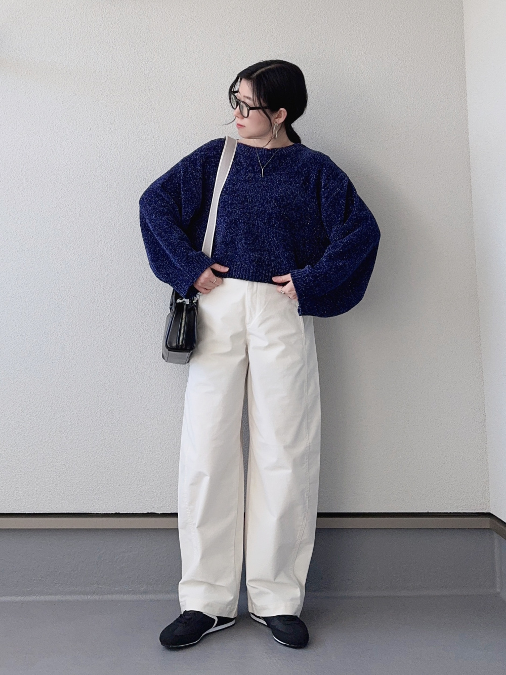 UNIQLO ジャージーバレルレッグパンツ ネイビー、ホワイト2着 ユニクロ