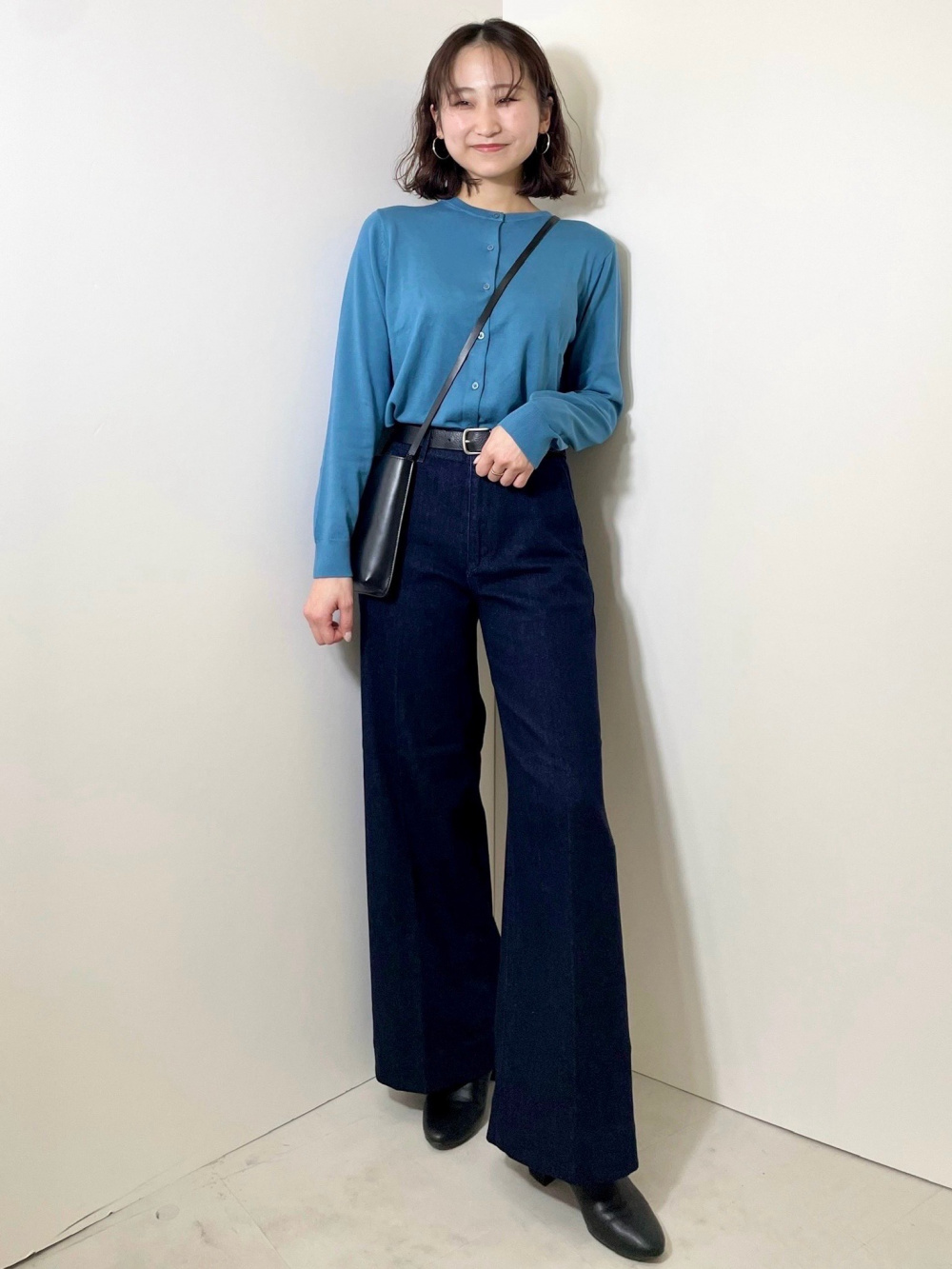 ワイドトラウザージーンズ」の着用コーディネート| ユニクロ公式