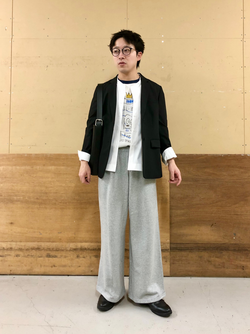 ユニクロ春新作】名品タックワイドパンツとセットで着られる