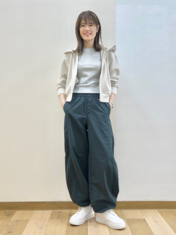 グレー XL パラシュートパンツ レディース　ユニクロ 新品】 ユニクロ WOMEN パラシュートパンツ グレー XLサイズ