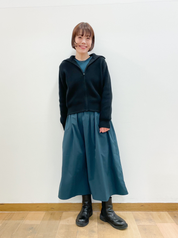 フルジップカーディガン、シフォンスカートのコーディネート・着用