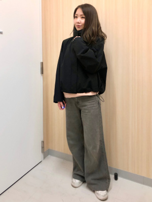 【OFF WHITE & BLACK】ウィンドプルーフスタンドブルゾン ユニクロ公式 | ウィンドプルーフスタンドブルゾン