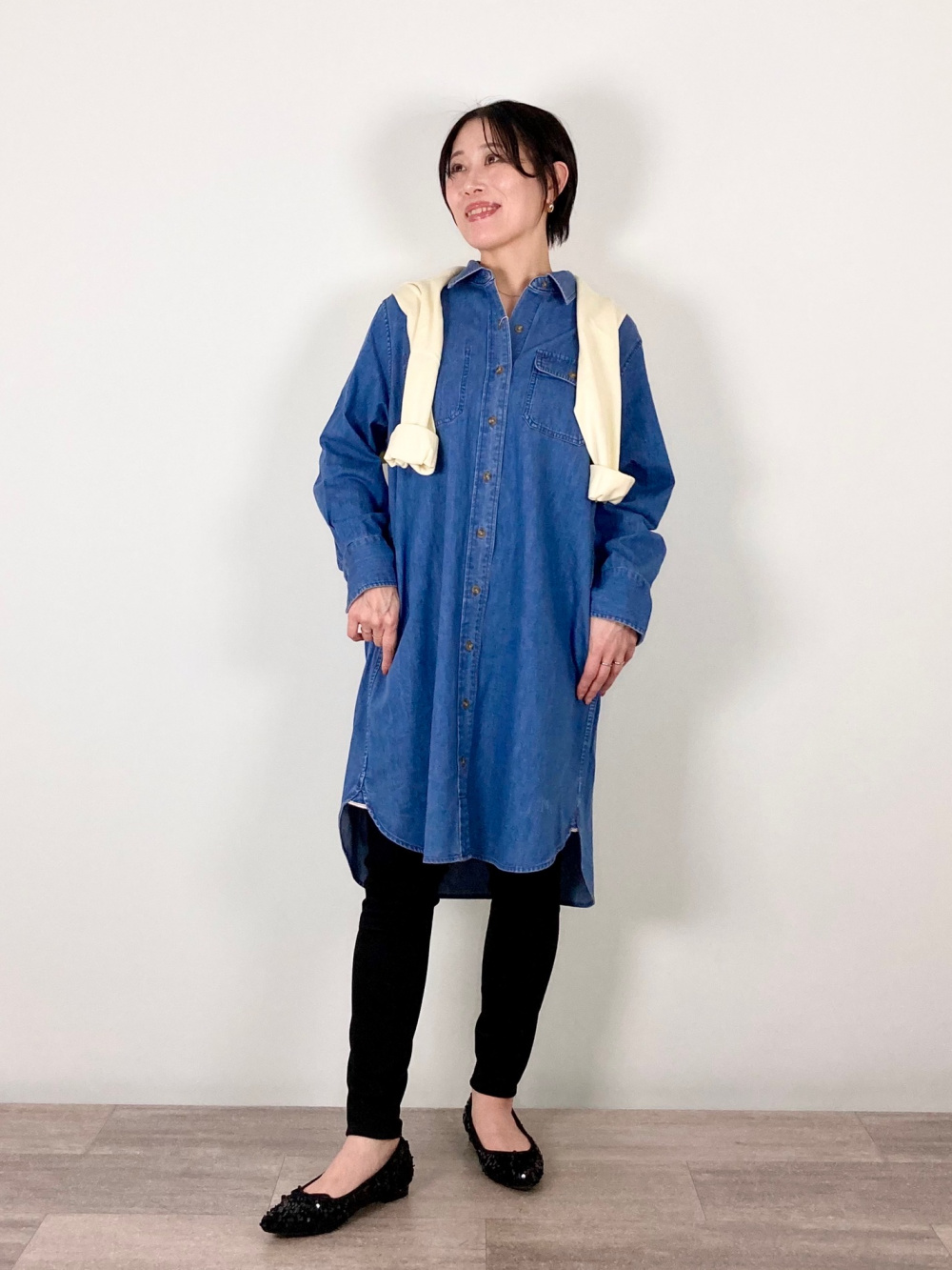 UNIQLO - ユニクロ　JW ANDERSON デニムシャツワンピース デニムシャツワンピース」の着用コーディネート| ユニクロ公式