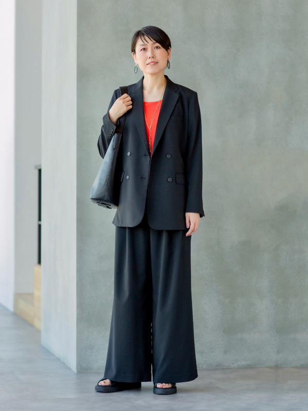 感動ダブルジャケットリラックスフィット（レディース）の着用