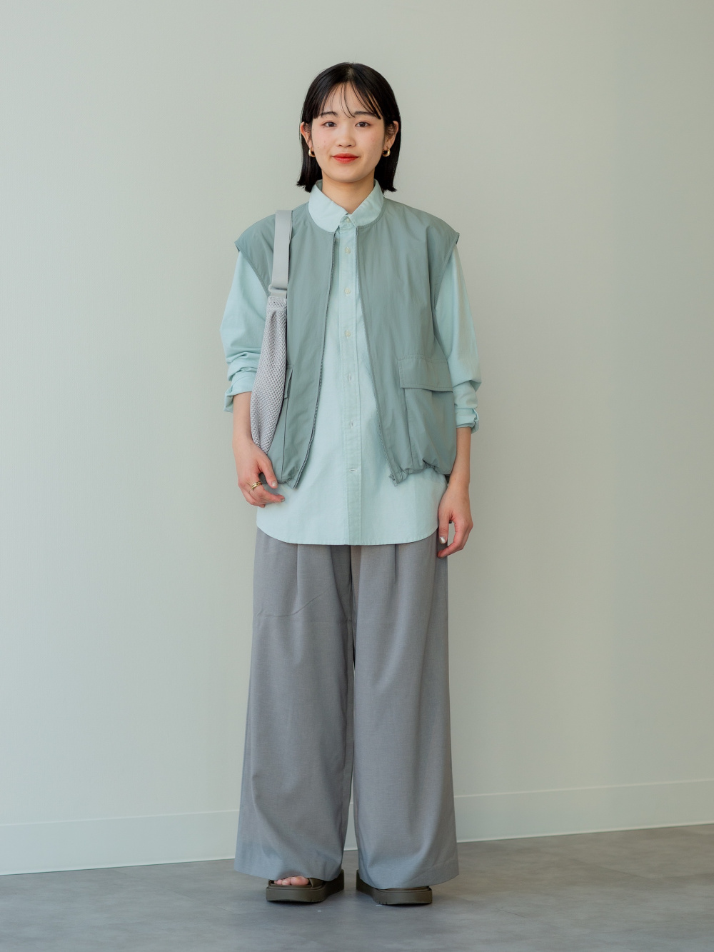 感動ダブルジャケットリラックスフィット、感動タックワイドパンツ」の