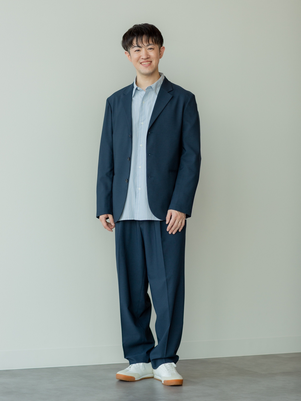 onepiece11 UNIQLOC感動ジャケットタックパンツセットアップ onepiece11 様専用UNIQLOC感動ジャケットタックパンツ