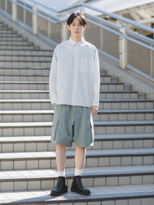 【新品】ユニクロC ワイドフィットカーゴショーツ 新品 UNIQLO C ユニクロ ワイドフィットカーゴショーツ ブラウン