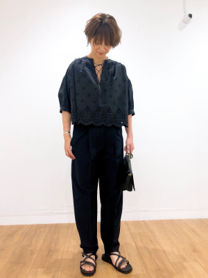 ユニクロ公式 | コットンエンブロイダリーブラウス/5分袖