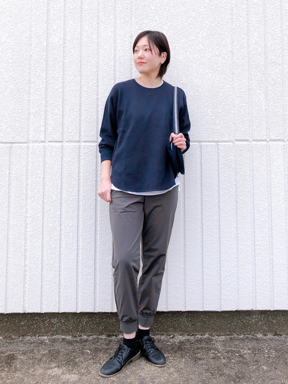 スウェットパンツ、ワッフルT」の着用コーディネート| ユニクロ公式