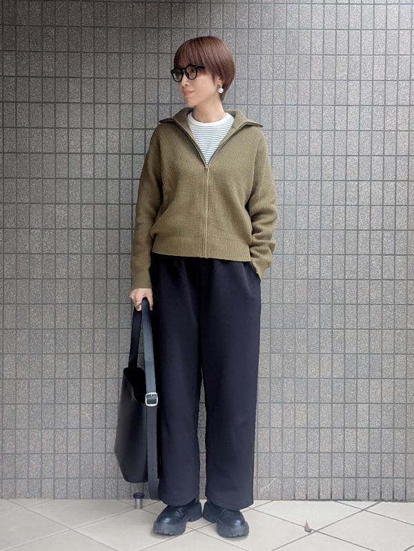 フルジップカーディガン、シフォンスカートのコーディネート・着用