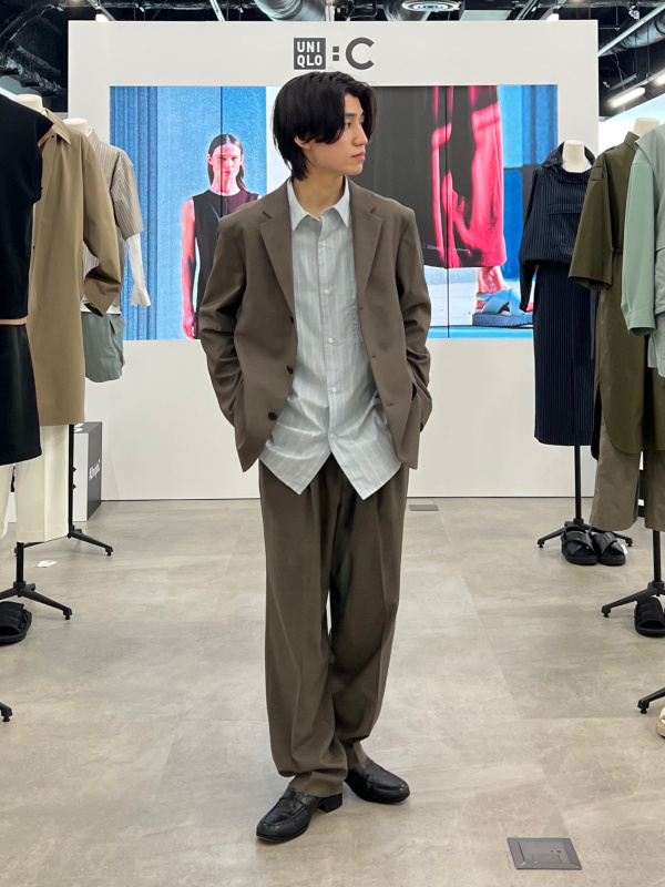 感動ジャケット、感動タックパンツのコーディネート・着用イメージ
