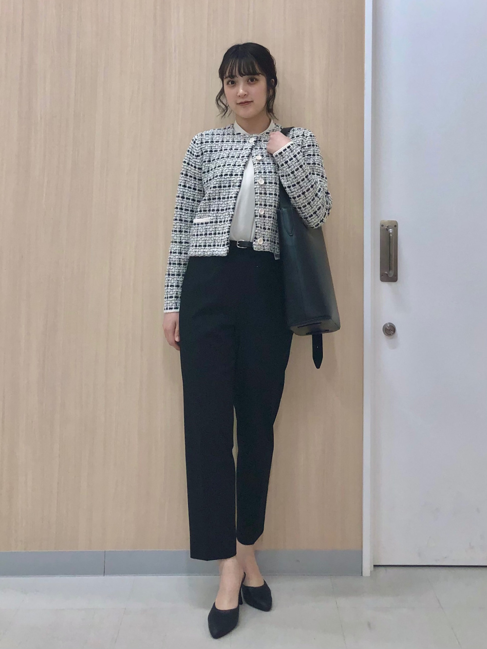 テーラードジャケット セットアップ可能、スマートアンクルパンツ」の