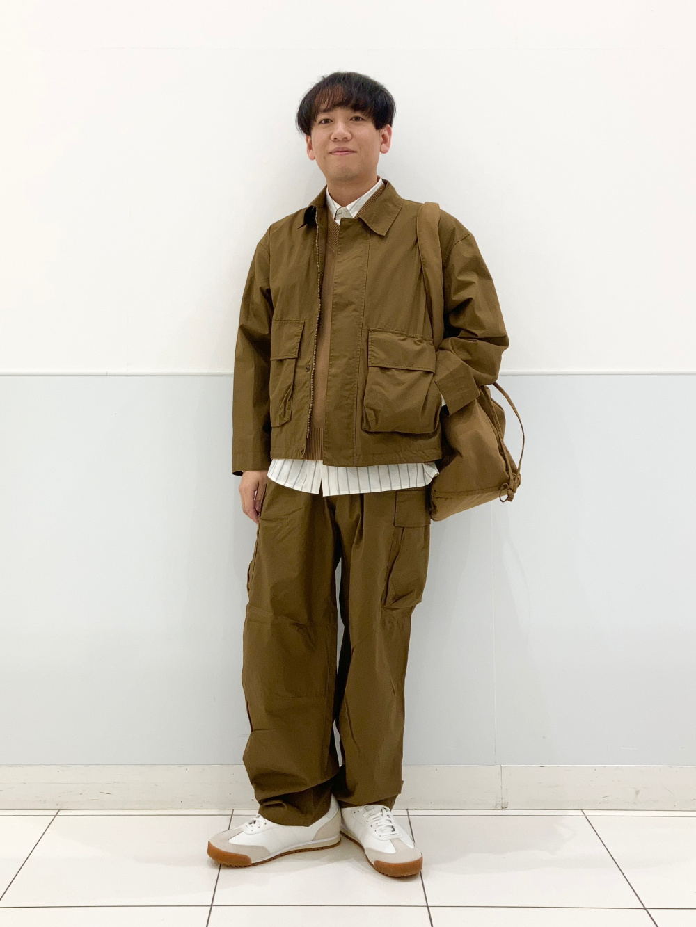 コットンショートブルゾン」の着用コーディネート| ユニクロ公式