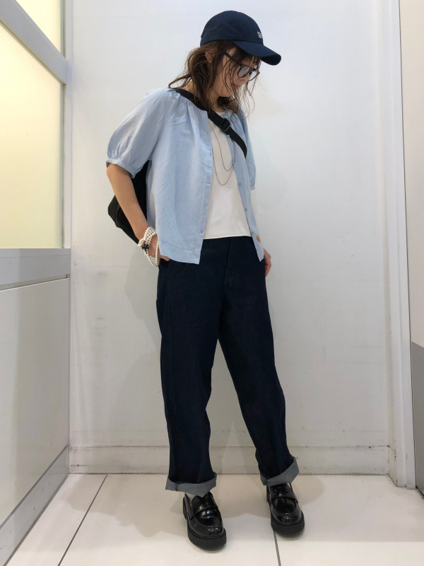 ユニクロＣ　ライトウェイトスタンドブルゾン　ワイドフィットカーゴハーフパンツ ライトウェイトスタンドブルゾン、ワイドフィットカーゴハーフパンツの