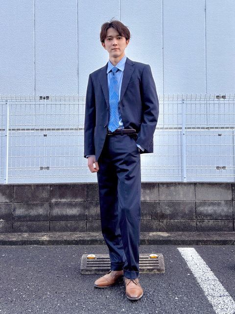 ストレッチウールスリムジャケットのメンズコーディネート一覧