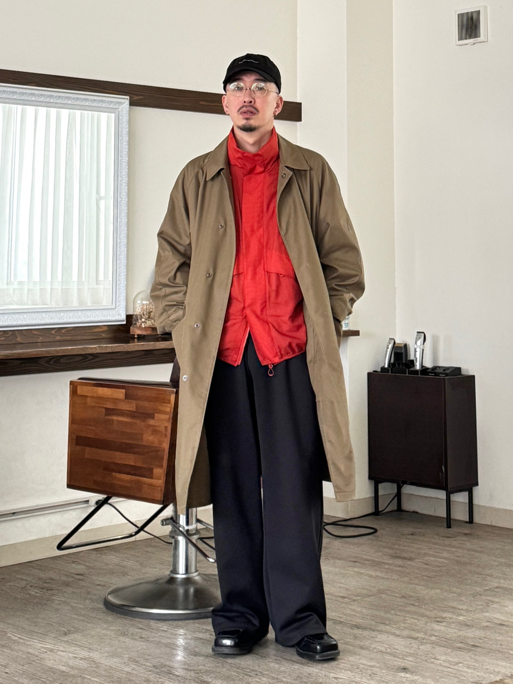 ライトウェイトスタンドブルゾン」の着用コーディネート| ユニクロ公式