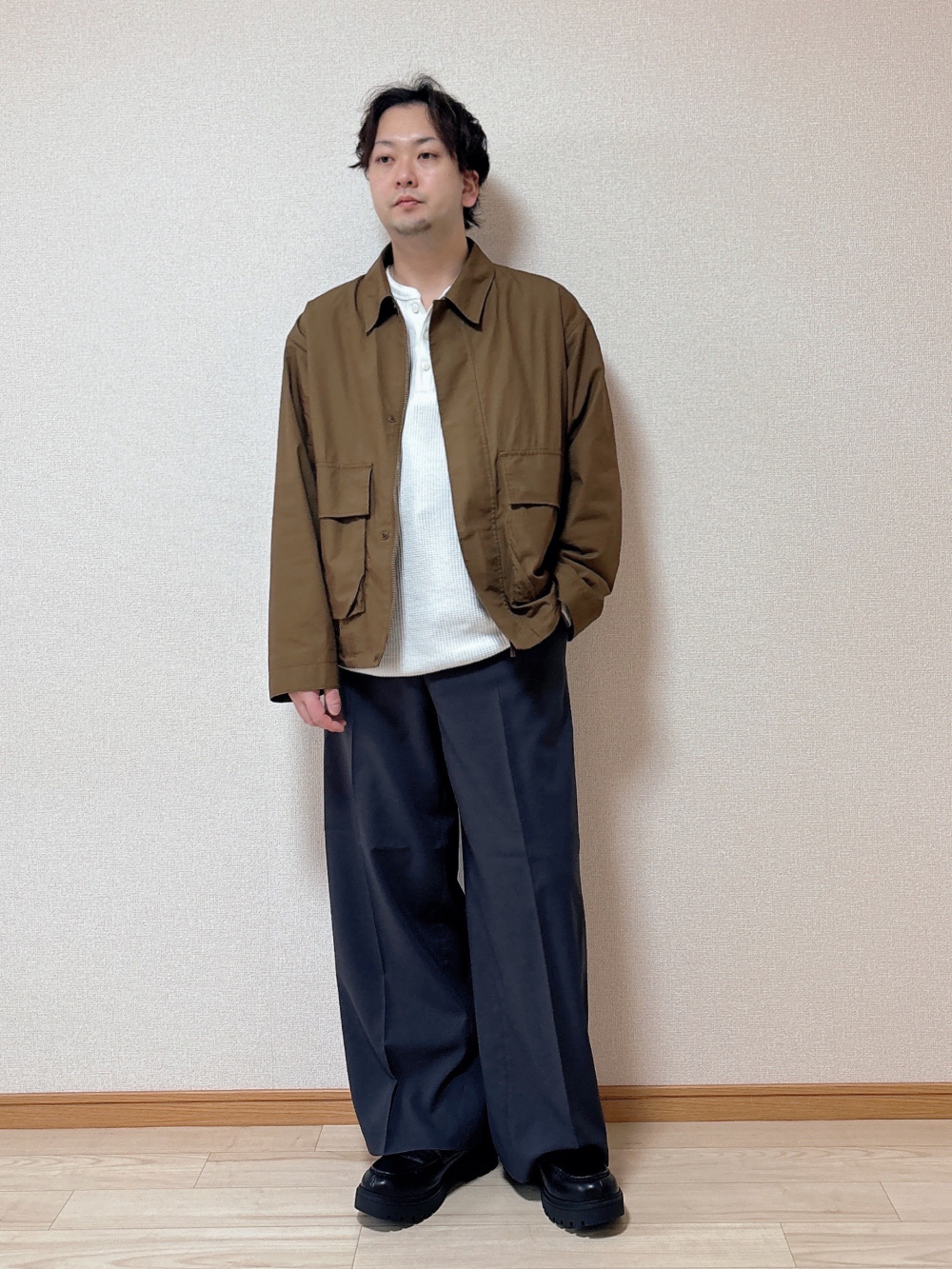 UNIQLO Cのコットンショートブルゾン 絶妙な色合いとシルエット