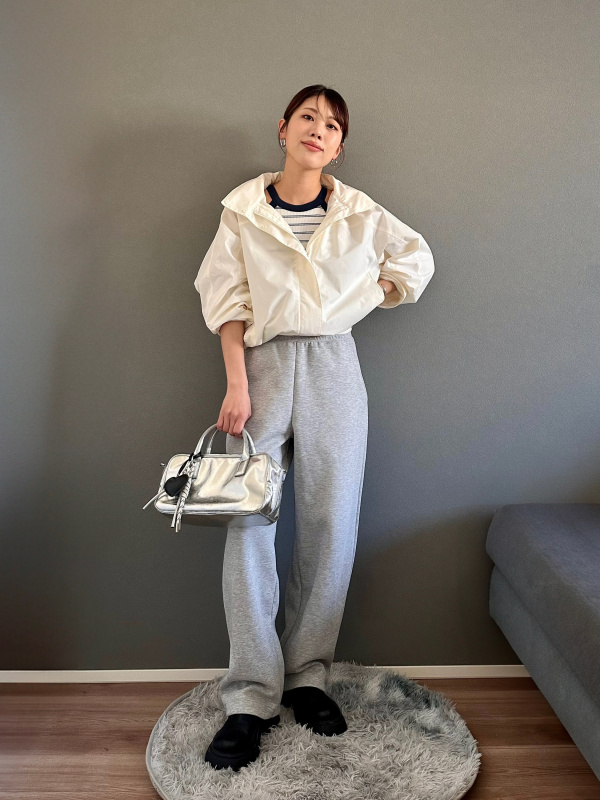 スウェットワイドパンツ/丈長め、ダウンクロップドベスト」の