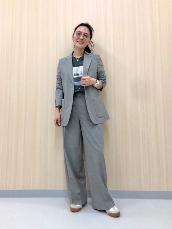 ユニクロ　感動ジャケット&ワイドパンツ　グレー　※タグ付き 公式スタイリング | ユニクロ公式