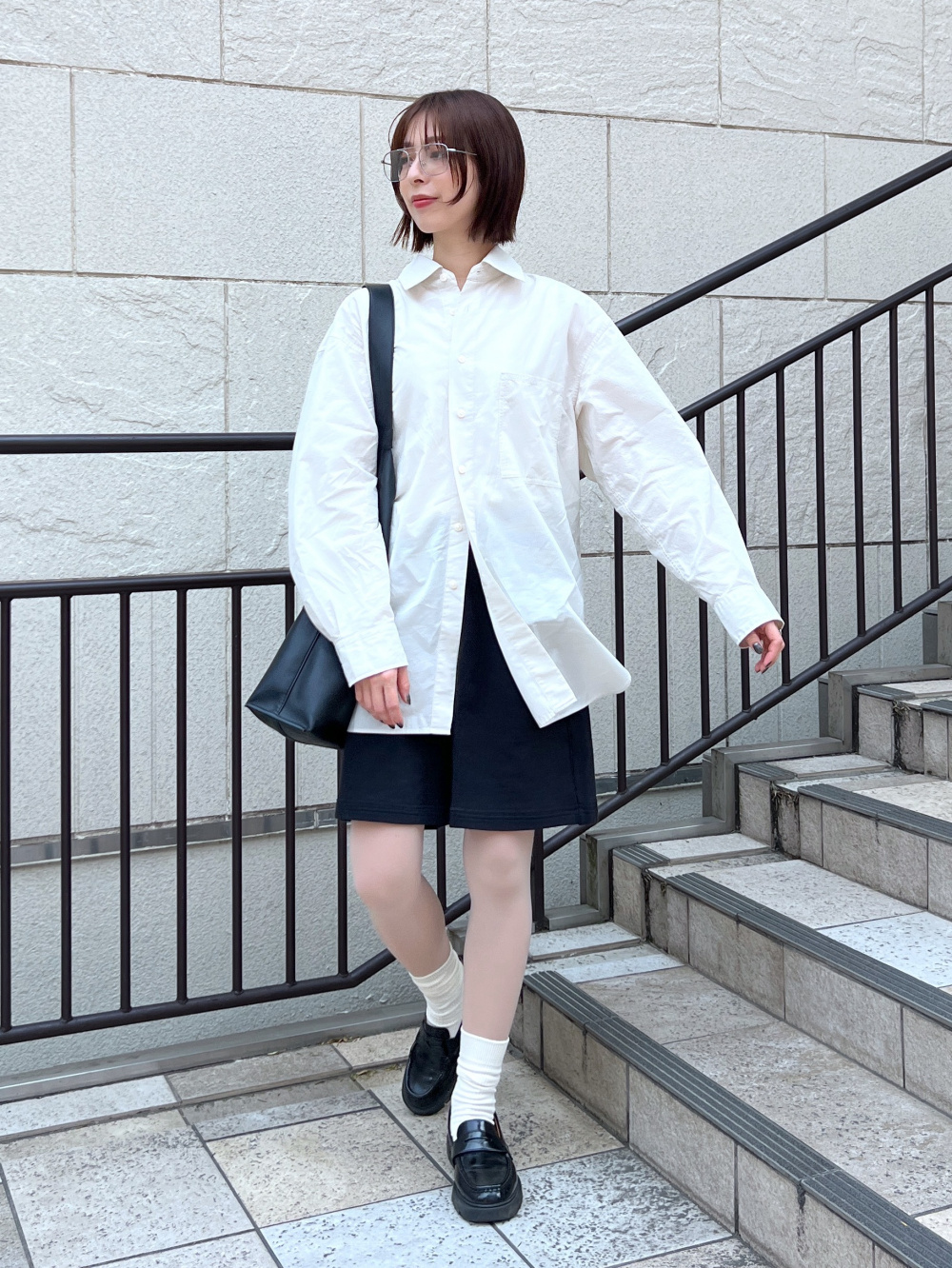 emu | シンプルカジュアル | UNIQLO:C🍂 メンズのVネックニット