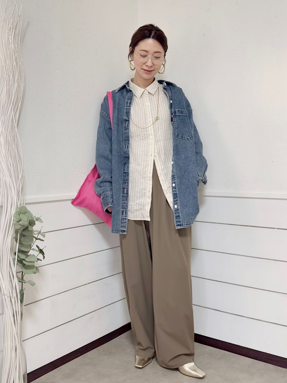 ライトウェイトスタンドブルゾン、ワイドフィットカーゴハーフパンツ 