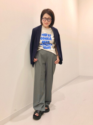 【新品タグ付き】UNIQLO ユニクロ　感動ジャケット　パンツスーツ　ネイビー ユニクロ公式 | 感動ジャケット