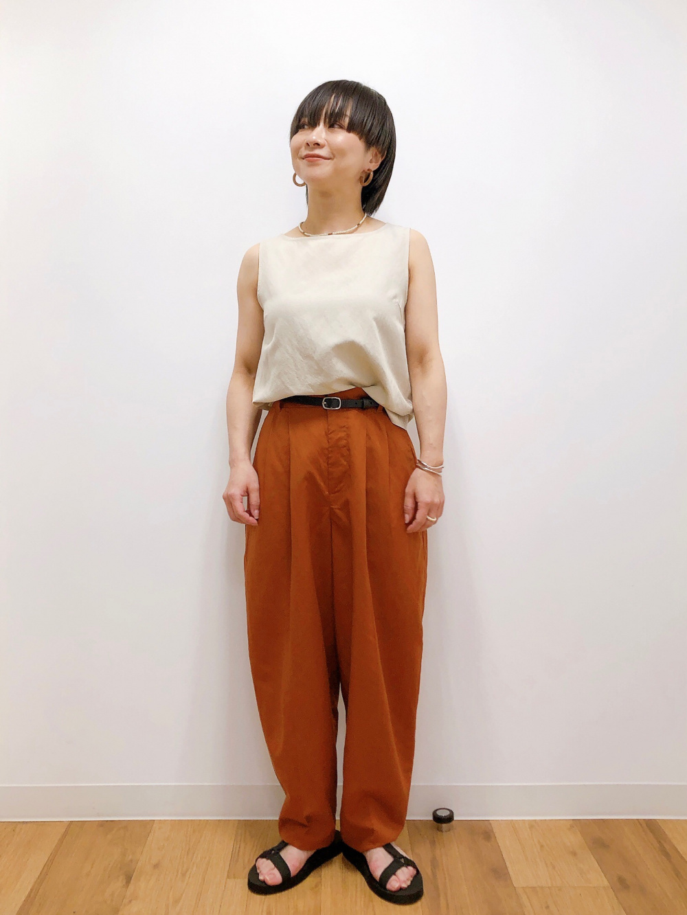 Linen ナチュラルリネン ギャザー ワンピース（長袖）｜ブリックブラウン ／ ヴィンテージグリーン