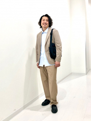 美品 30%オフ ユニクロ Lサイズ 3点セット 感動ジャケット+パンツ+シャツ ユニクロ公式 | 感動ジャケット/ライト