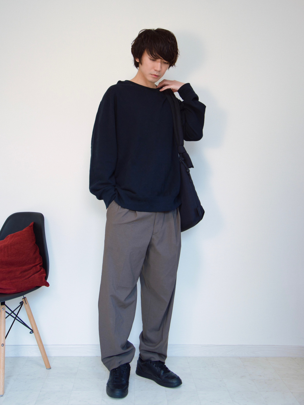 新品　ユニクロ　感動ジャケット&感動タックパンツセット　M ネイビー 感動ジャケット、感動タックパンツ」の着用コーディネート
