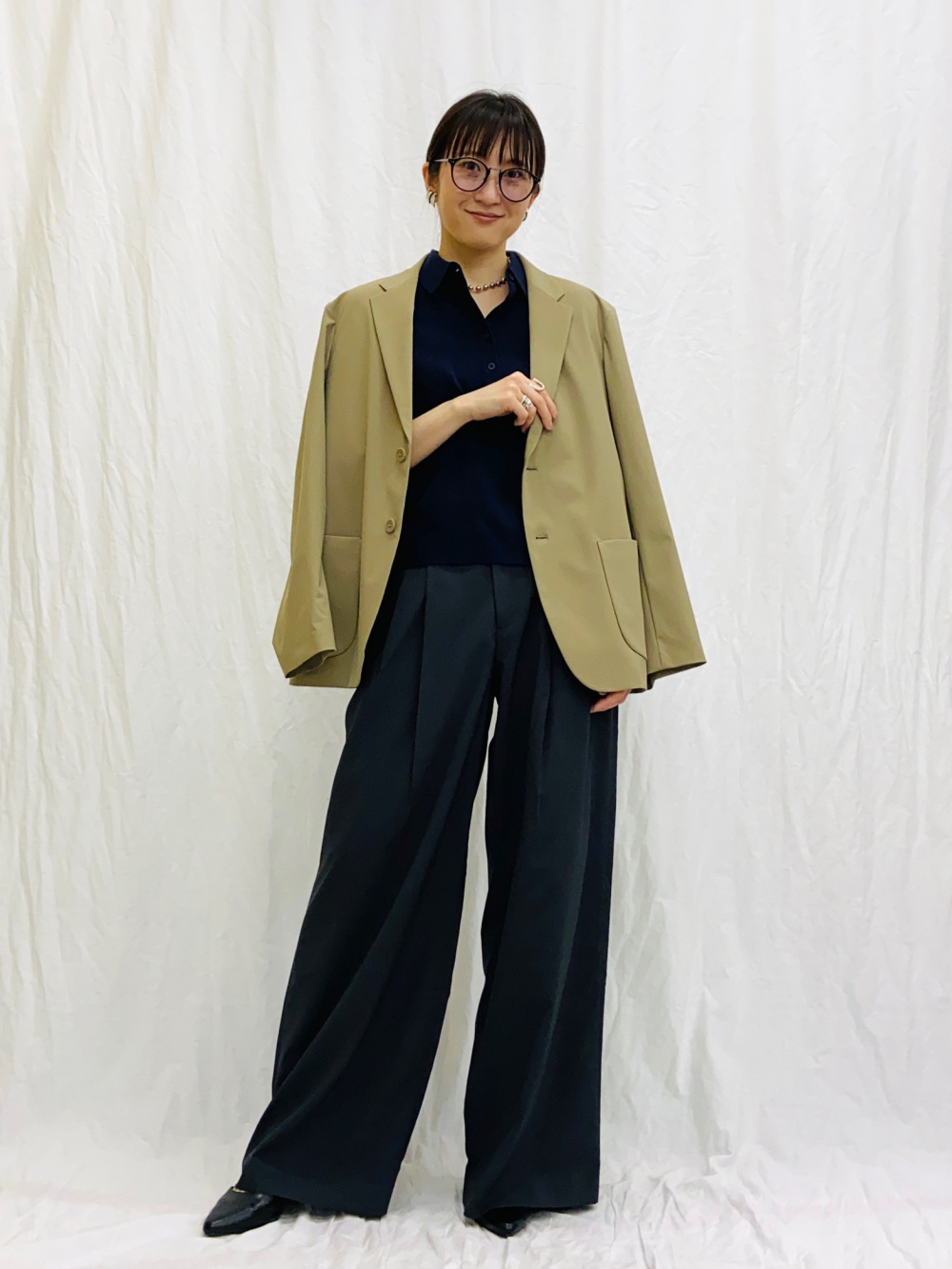 感動ダブルジャケットリラックスフィット、感動タックワイドパンツ」の