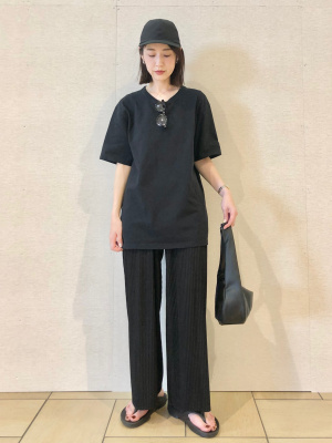 ユニクロ公式 | クルーネックTシャツ