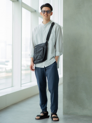 ユニクロ公式 | マルチポケットショルダーバッグ