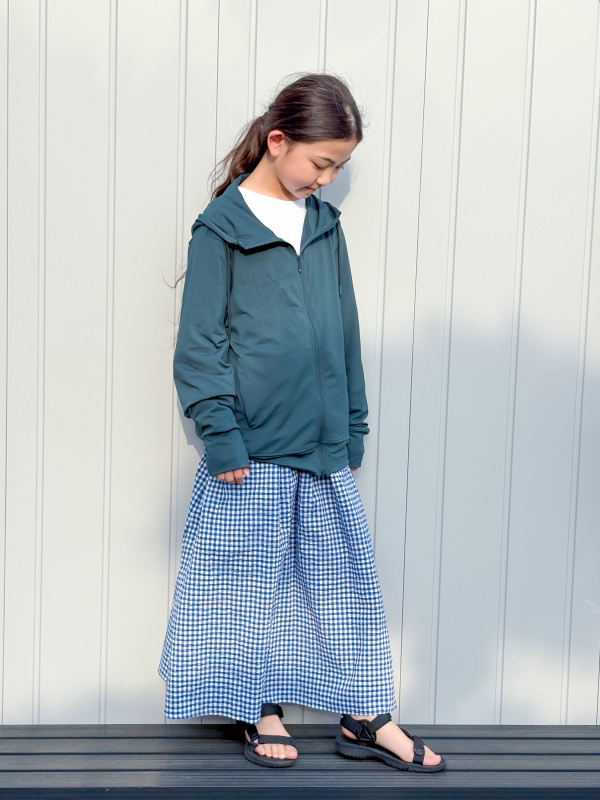 ユニクロ UNIQLO UVカットフルジップパーカー 241-163203 - メルカリ
