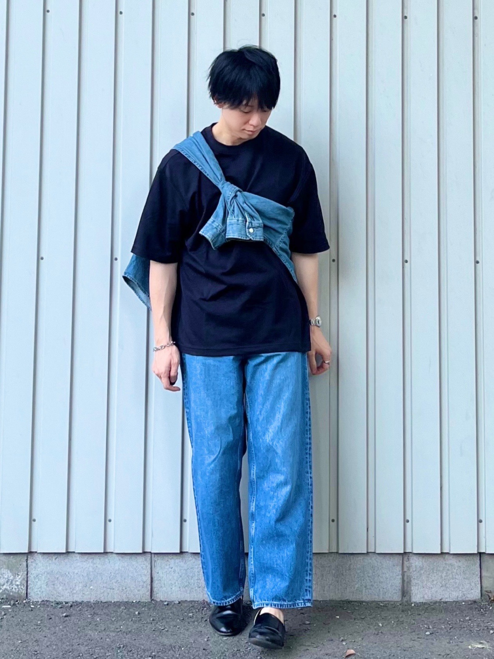 エアリズムコットンオーバーサイズTシャツ/5分袖」の着用