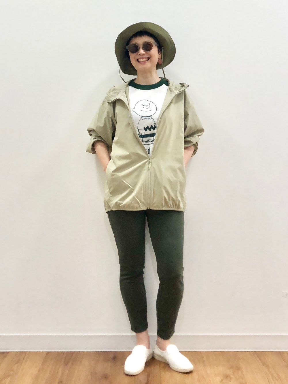 ウルトラストレッチクロップドレギンスパンツ」の着用コーディネート