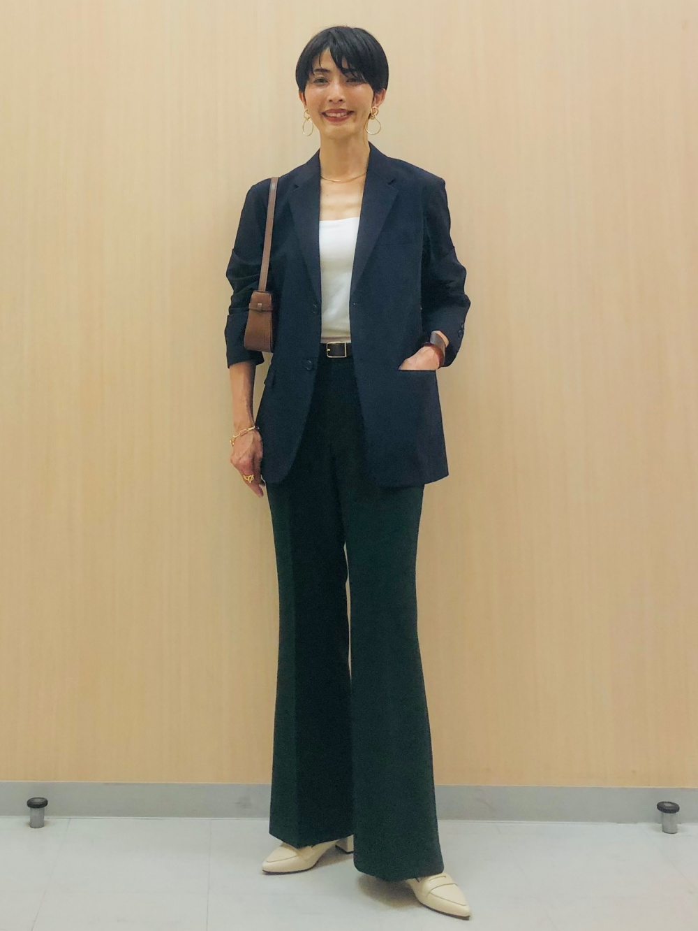 ユニクロc 感動ジャケットとタックワイドパンツセット 感動ジャケット、タックワイドパンツ/ストライプ」の着用