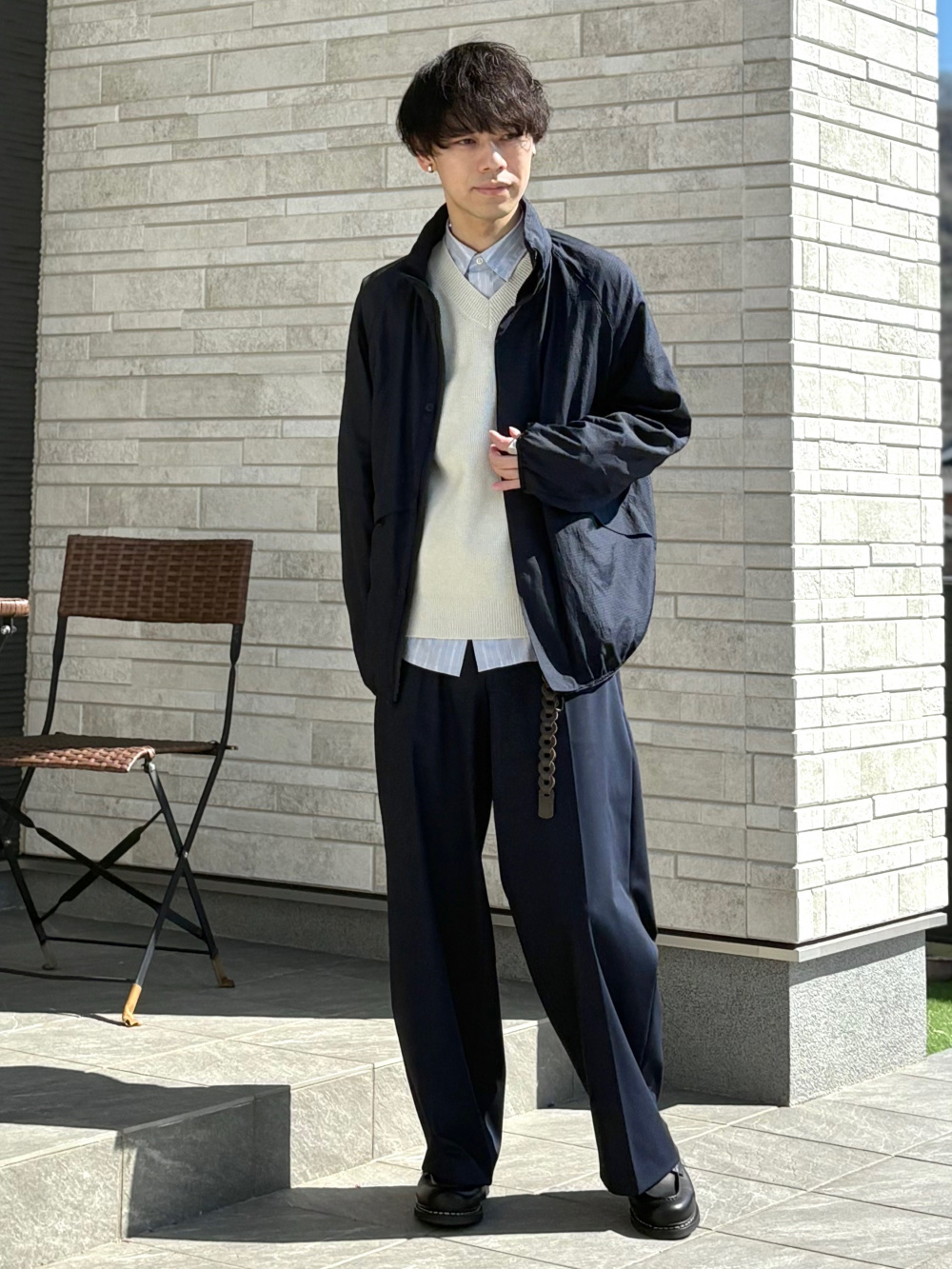 感動ジャケット、感動タックパンツ」の着用コーディネート