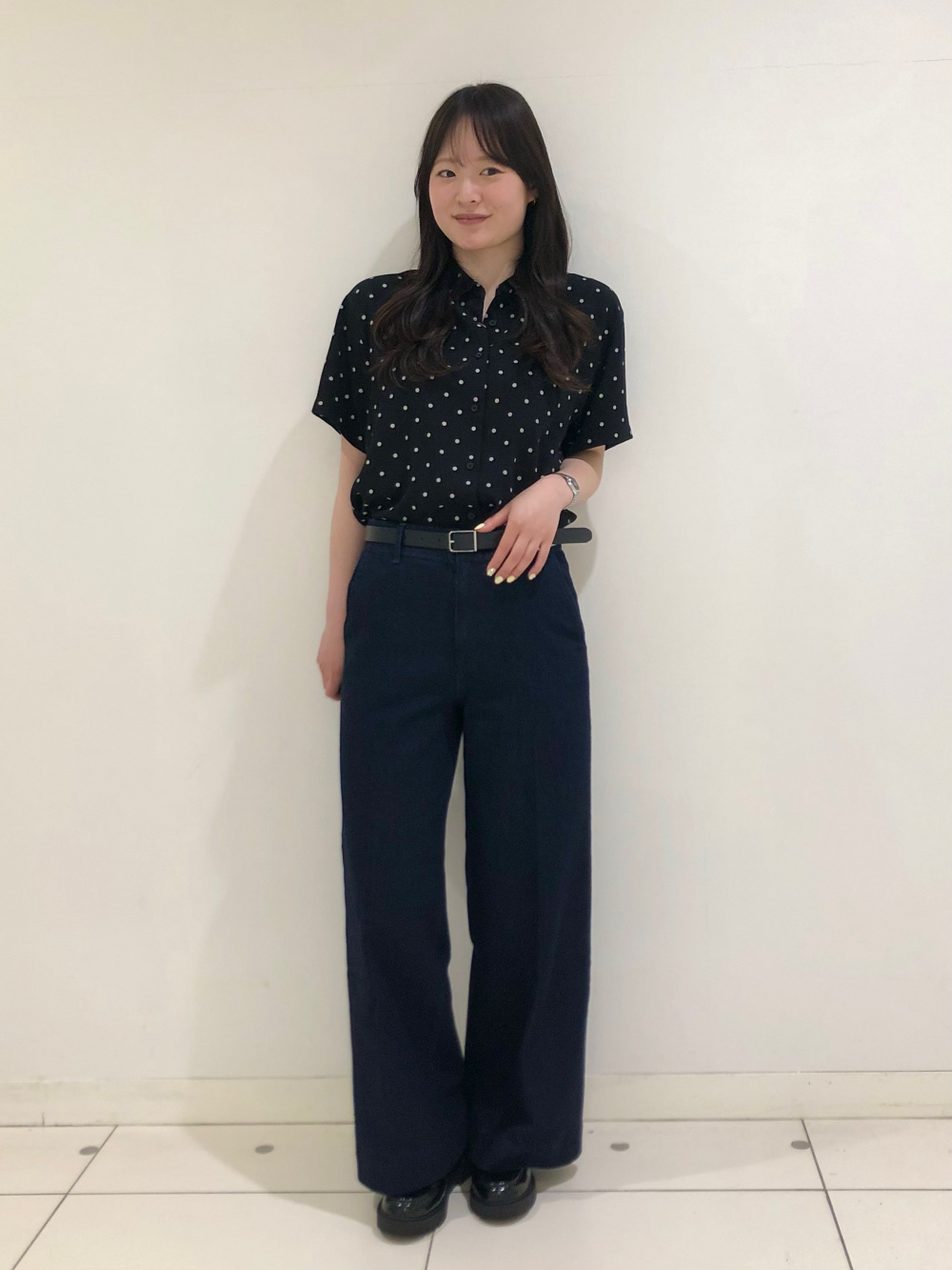 〈新品XL〉ユニクロ　アニヤ　パフテックシャツジャケット ネイビー ユニクロ」と「アニヤ・ハインドマーチ」の新作コラボを試着