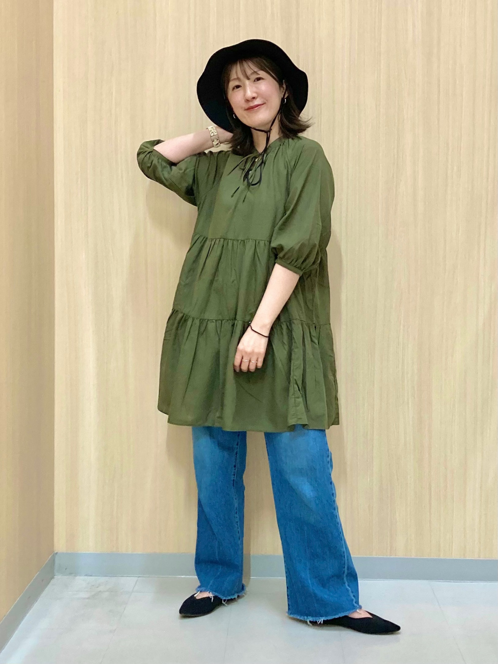 ティアードミニワンピース/7分袖」の着用コーディネート| ユニクロ公式