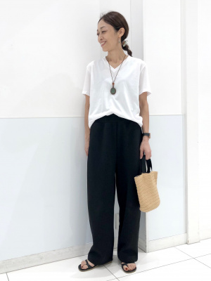 ユニクロ公式 | ドライカラーVネックTシャツ