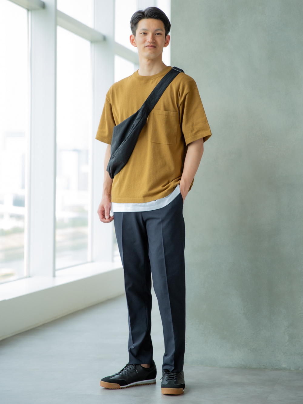 未使用 ユニクロ UNIQLO 感動パンツ ノンアイロンジャージシャツ　セット 未使用 ユニクロ UNIQLO 感動パンツ ノンアイロンジャージシャツ