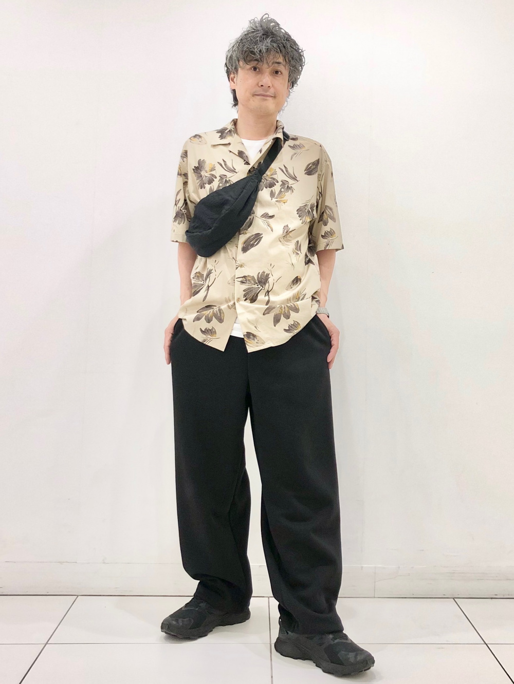 【上下セット】オーバーサイズプルパーカ&ワイドパンツ セットアップ オリーブ スウェットワイドパンツ、スウェットオーバーサイズプルパーカ